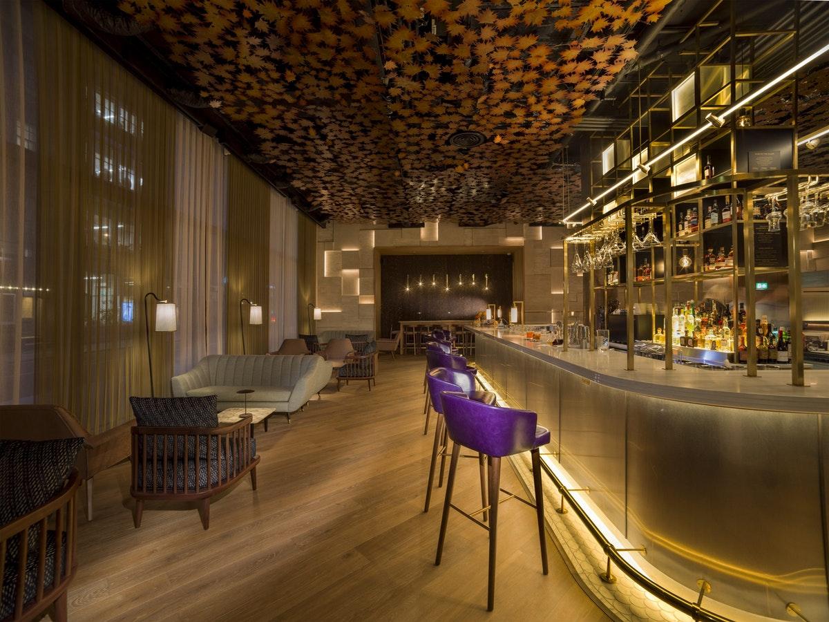 Middle Eight - Covent Garden - Preferred Hotels And Resorts London Exterior photo The bar at the 100 Queen's Gate