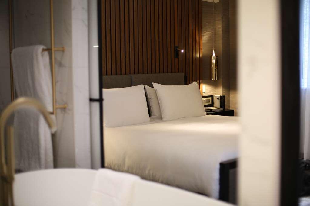 Middle Eight - Covent Garden - Preferred Hotels And Resorts London Exterior photo A room at the hotel