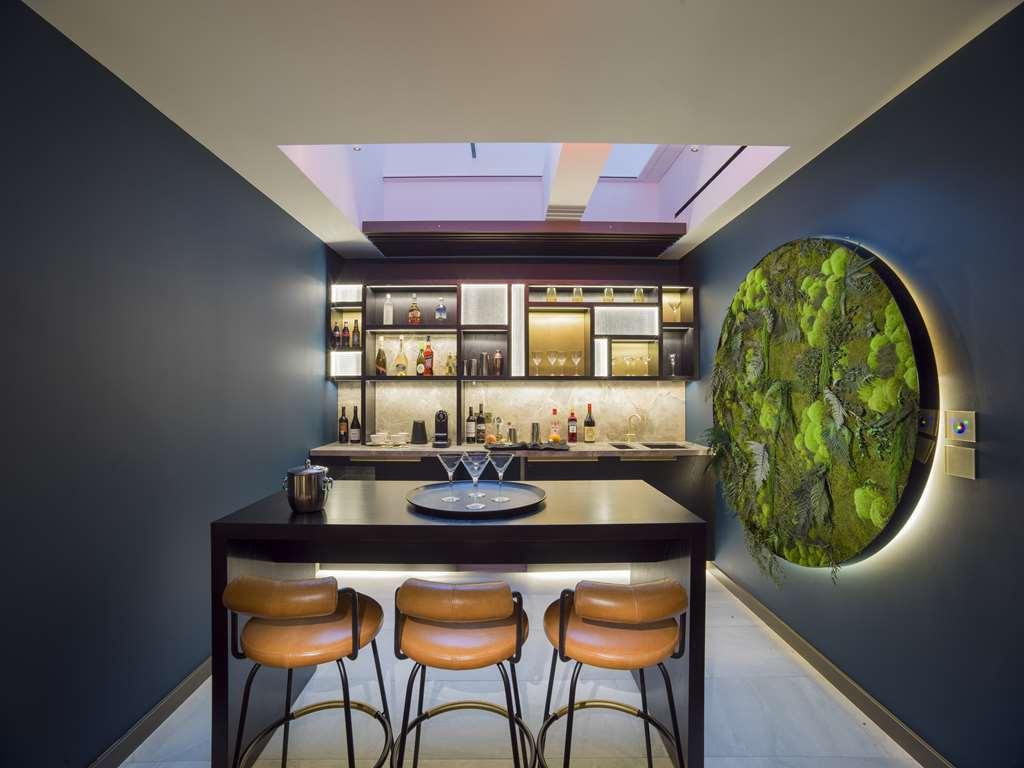 Middle Eight - Covent Garden - Preferred Hotels And Resorts London Room photo The bar at the 2014 edition of the London Design Festival